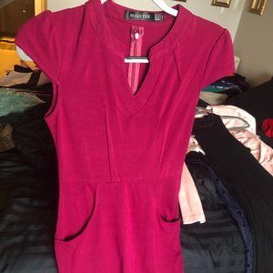 NWOT - Berry cap-sleeve sheath w/ pockets